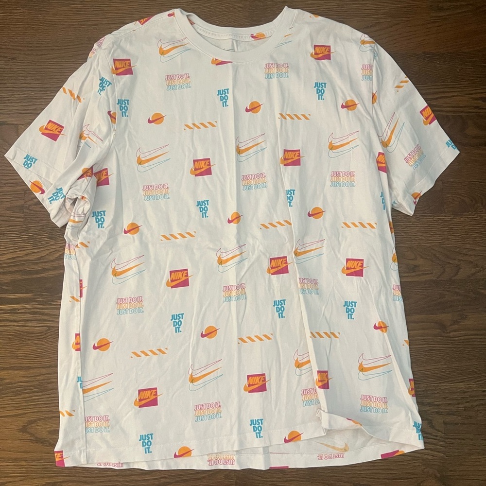 Nike Men's White Multicolor Logo T-Shirt